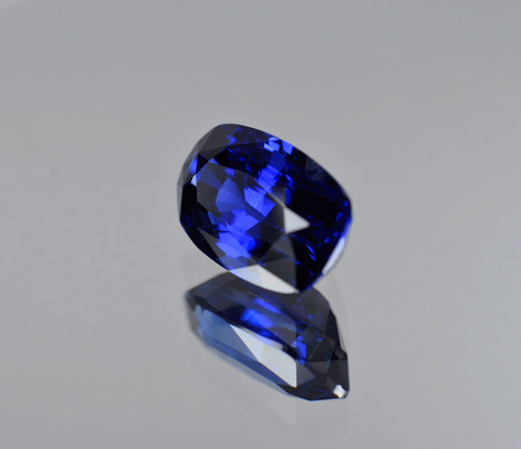 5 carat Ceylon blue sapphire