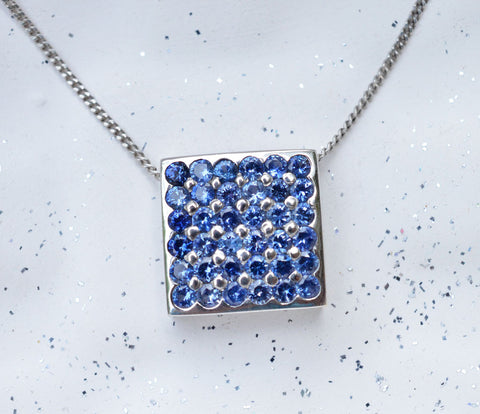 18K white gold natural Ceylon blue sapphire paved square pendant 