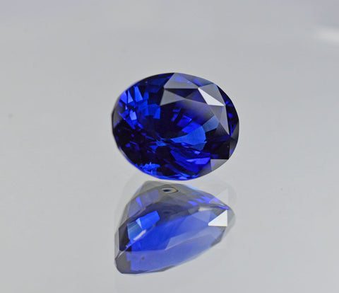 Ceylon blue sapphire gemstone in oval shape