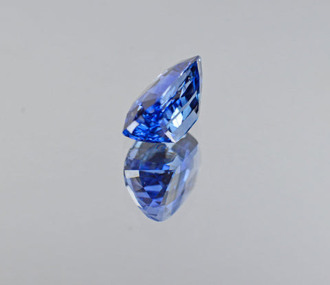 5.25 Carat Natural Unheated Blue Sapphire Gemstone
