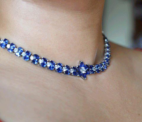 Luxury Ceylon blue sapphire gemstone necklace in 18K white gold
