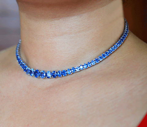 Ceylon blue sapphire gemstone necklace in 18K white gold