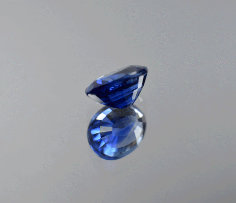 3 carat natural blue sapphire gemstone
