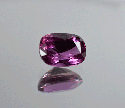 4 carat natural pink sapphire gemstone directly from Sri Lanka