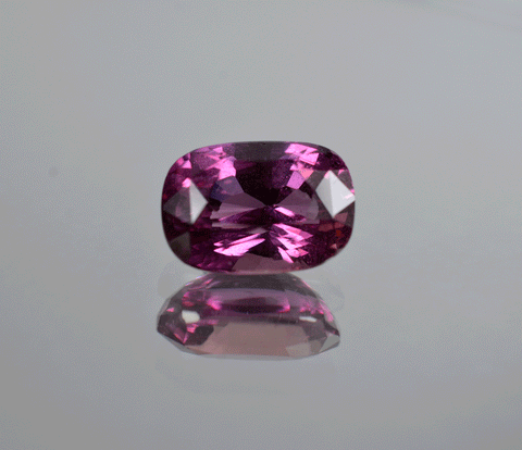 4 carat natural pink sapphire gemstone directly from Sri Lanka