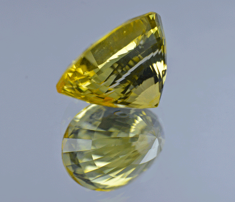 11 carat natural yellow sapphire gemstone from Sri Lanka