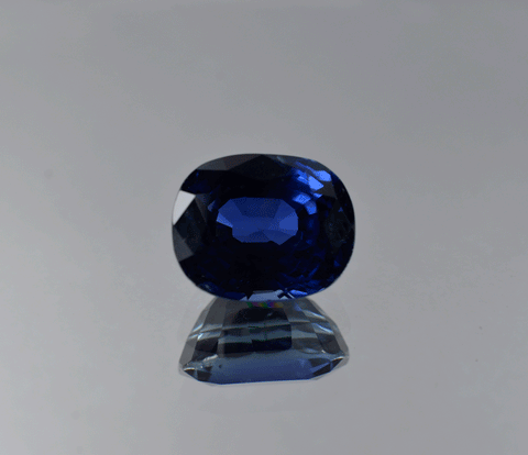 9 carat cornflower blue sapphire gemstone from Ceylon