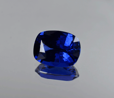 15 carat natural blue sapphire from Sri Lanka