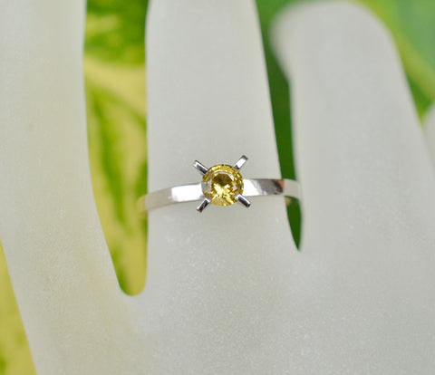 Natural yellow sapphire ring in 18K white gold