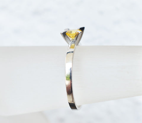 Natural Ceylon yellow sapphire ring