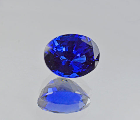 7.09 Carat Natural Sapphire Gemstone from Ceylon in Royal Blue Color