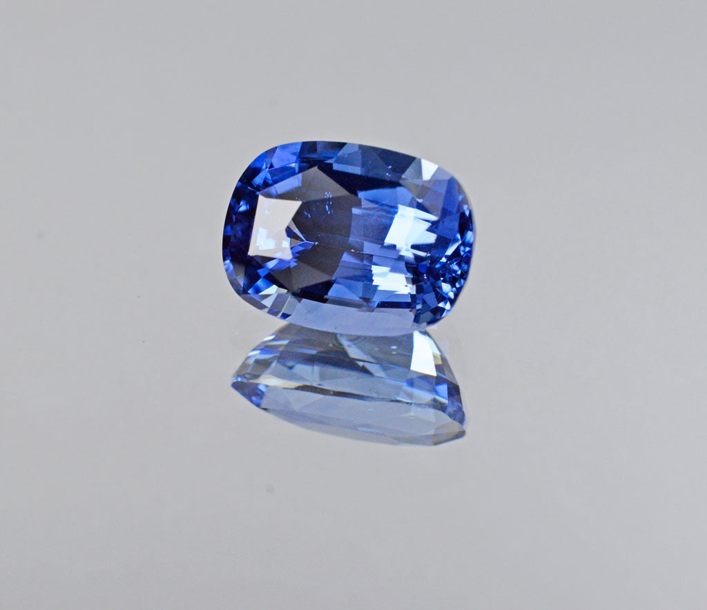 5.25 Carat Natural Unheated Blue Sapphire Gemstone
