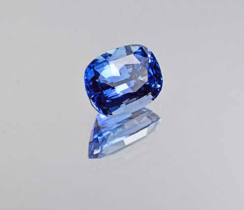5.25 Carat Natural Unheated Blue Sapphire Gemstone