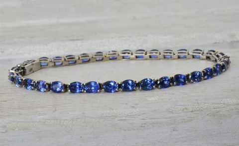 Peacock blue Ceylon blue sapphire bracelet in 18K white gold