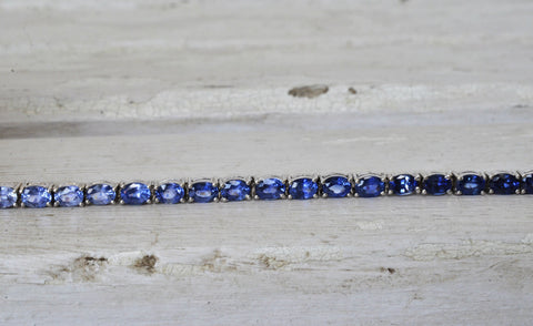 24 Shades of Ceylon Blue Sapphire Gemstone Bracelet in 18K White Gold