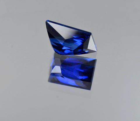 12.6mm Rectangular Royal blue sapphire gemstone from Ceylon