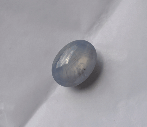 Star sapphire gemstone from Sri Lanka