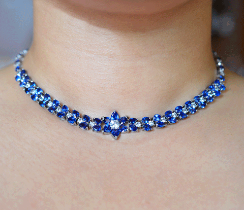 Ceylon blue sapphire gemstone necklace in 18K white gold