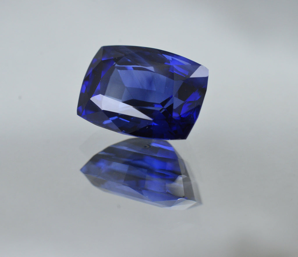 6.25 Carat Unheated Natural Sapphire in Royal Blue