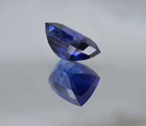 6.25 Carat Unheated Natural Sapphire in Royal Blue