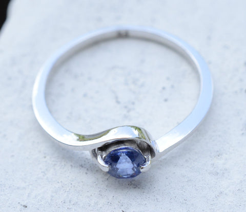 Round Ceylon Blue Sapphire 18K White Gold Swirl Ring